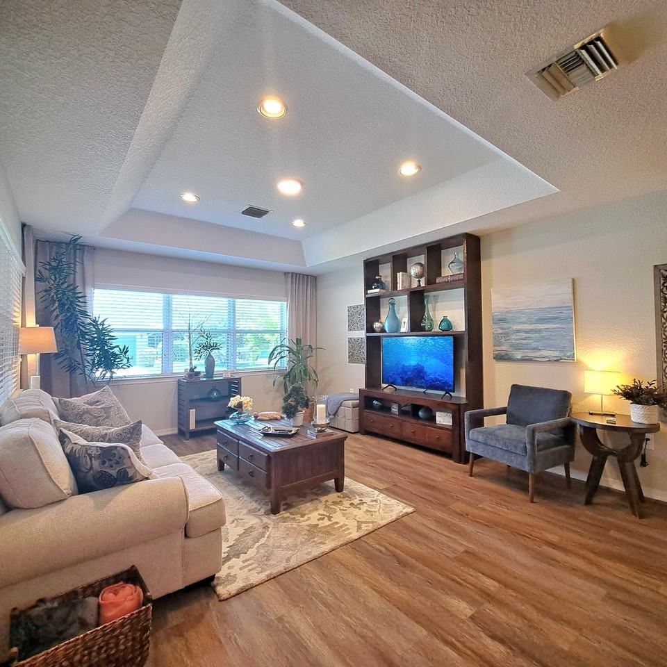 1747 N Dovetail Dr #A - Photo 3 of 12