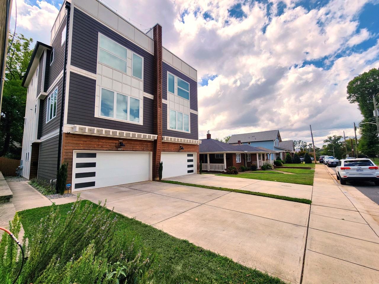 327 Coxe Ave - Photo 3 of 5