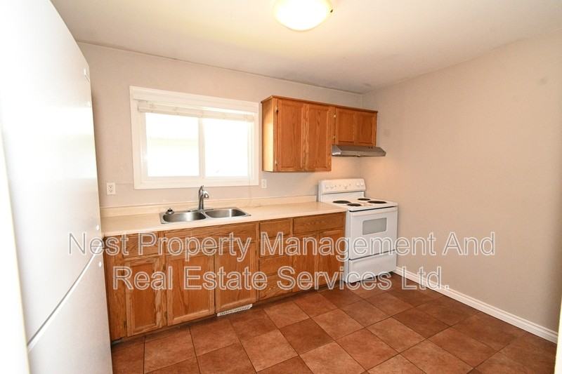 8077 Rochester Cres #A - Photo 7 of 18