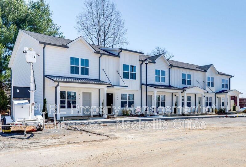 600 Hadley Village Blvd - Photo 2 of 29