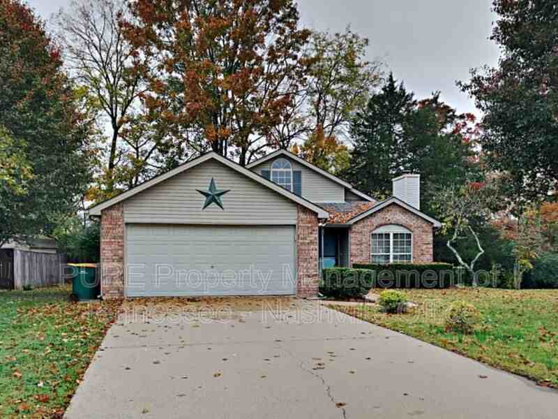 2215 Joann Dr - Photo 2 of 31