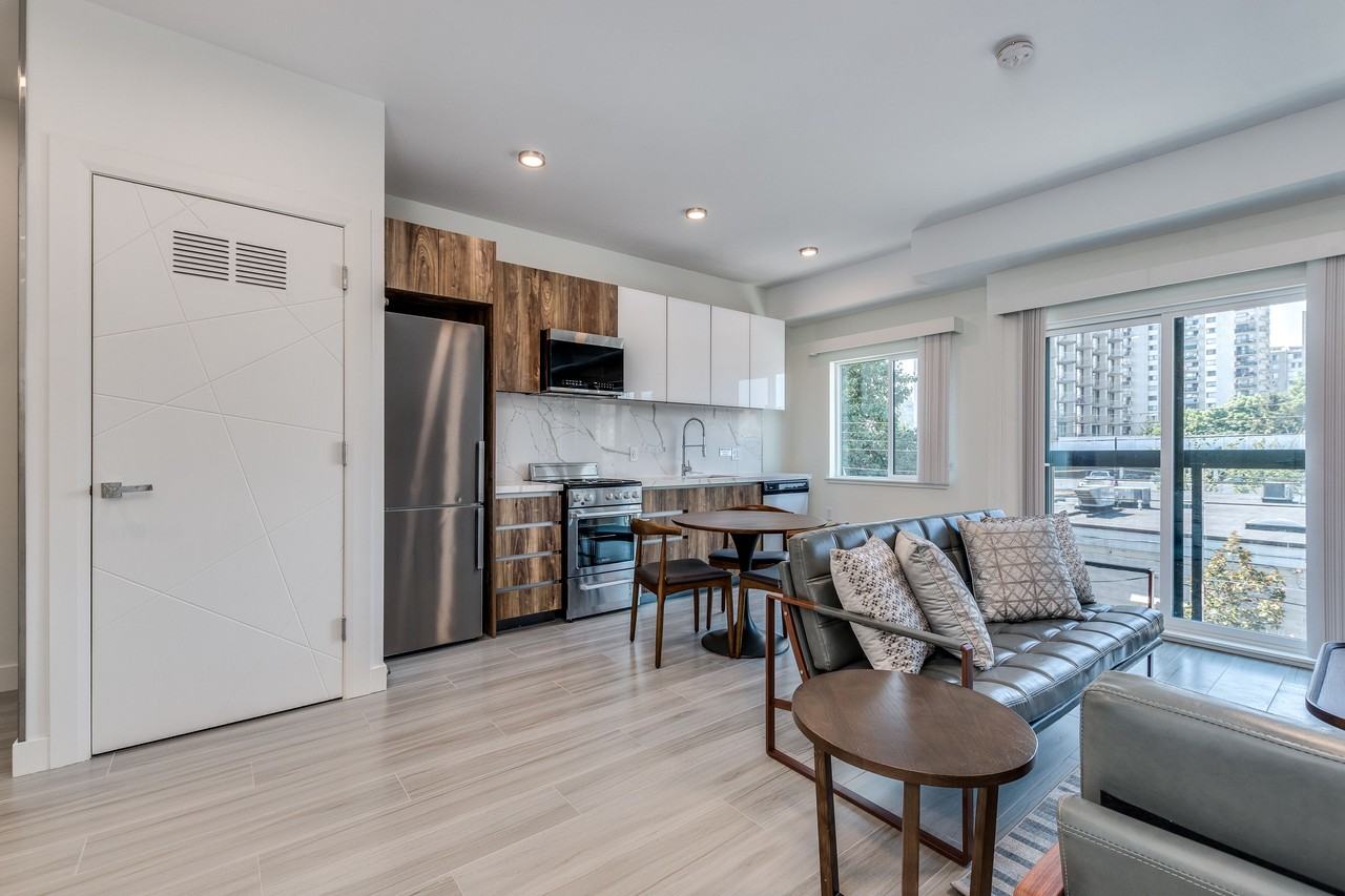 1168 Pendrell Street - Photo 2