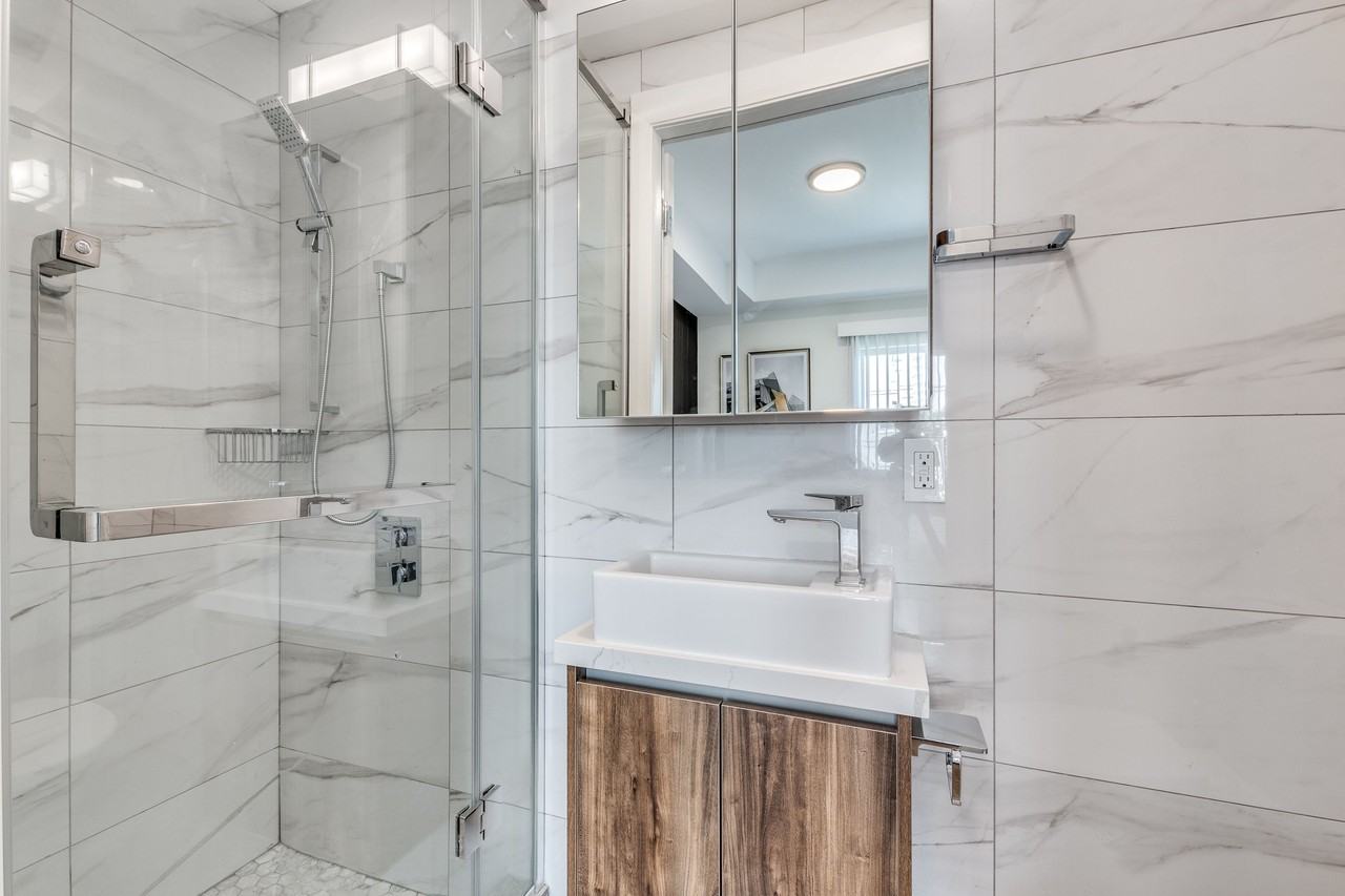 1168 Pendrell Street - Photo 13