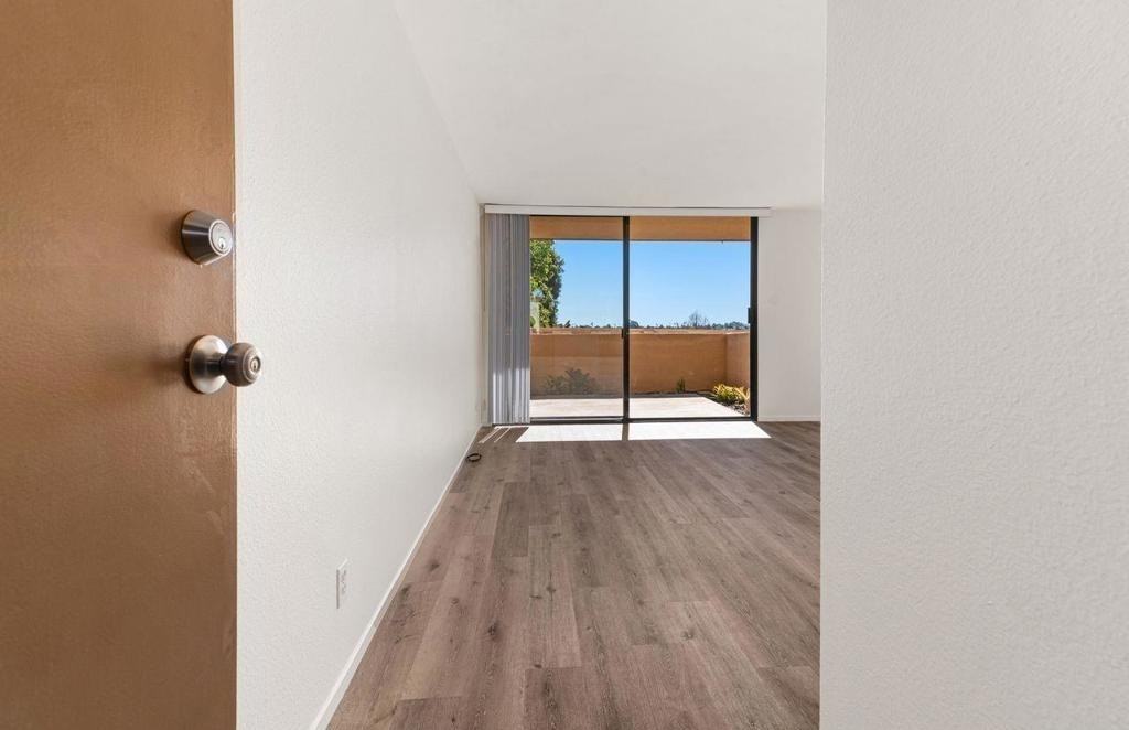 6180 Agee St - Photo 2 of 14