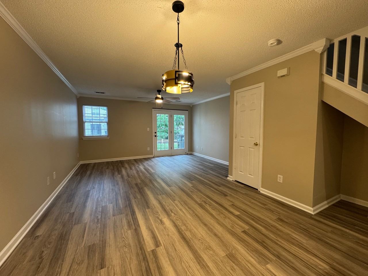 10165 Forest Landing Dr - Photo 2 of 25