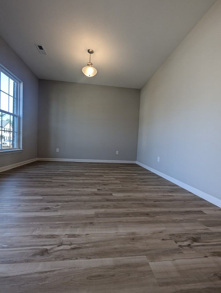 1619 Hickory Meadows Dr #NA - Photo 4 of 44