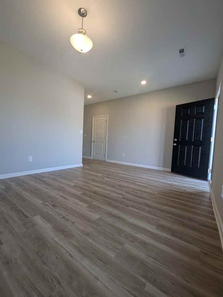 1619 Hickory Meadows Dr #NA - Photo 5 of 44