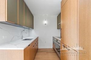 featured image of E 54th St #601