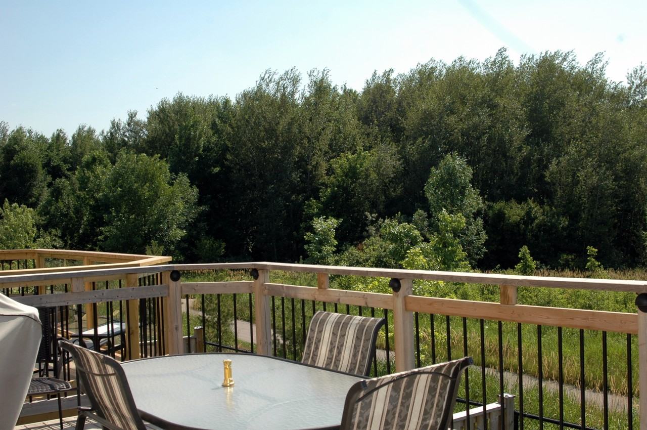 401 Reeves Way Boulevard - Photo 3 of 19