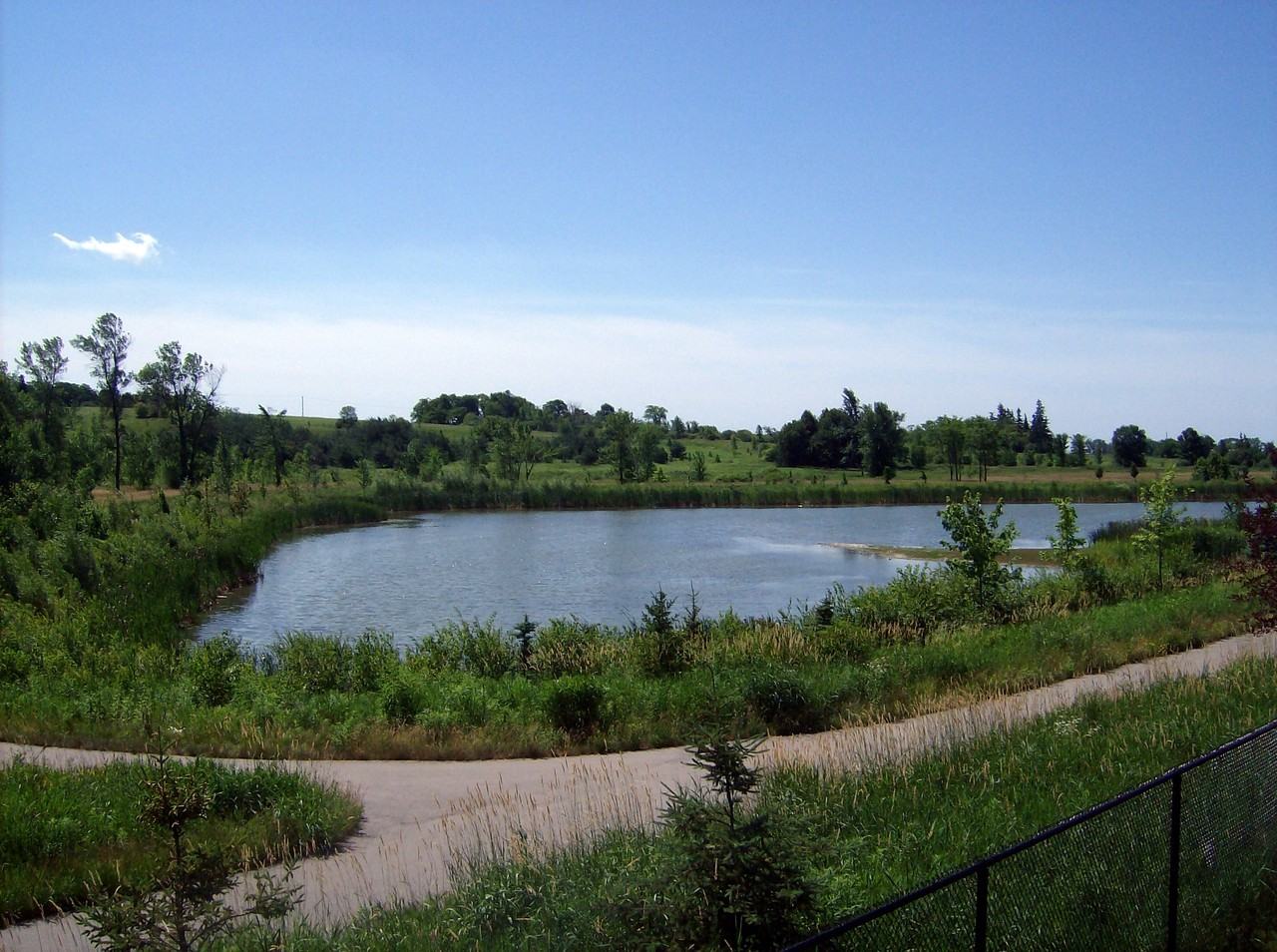 401 Reeves Way Boulevard - Photo 2 of 19