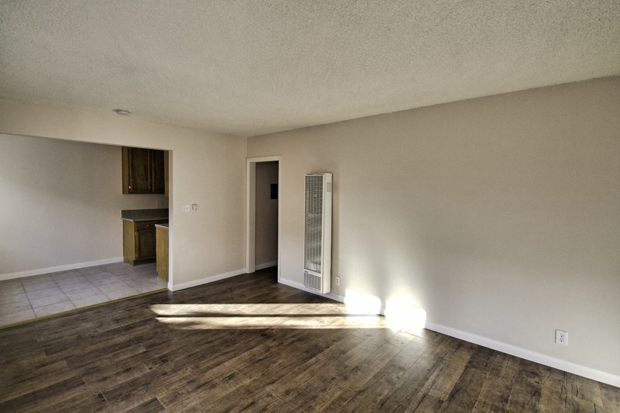 643 East 99th Street ##5 - Photo 2 of 6