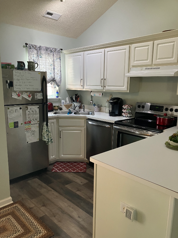 3845 Merestone Dr - Photo 2 of 10