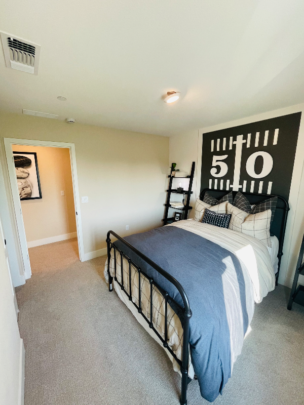 1533 Blackfish Way - Photo 3 of 12