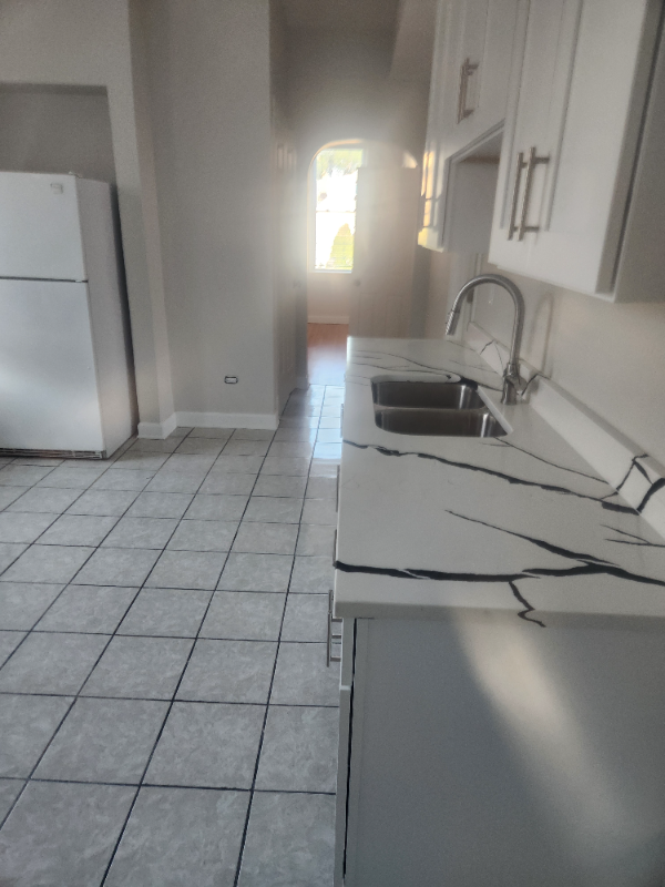 2326 S Homan Ave #2R - Photo 2 of 20