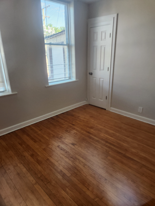 2326 S Homan Ave #2R - Photo 7 of 20