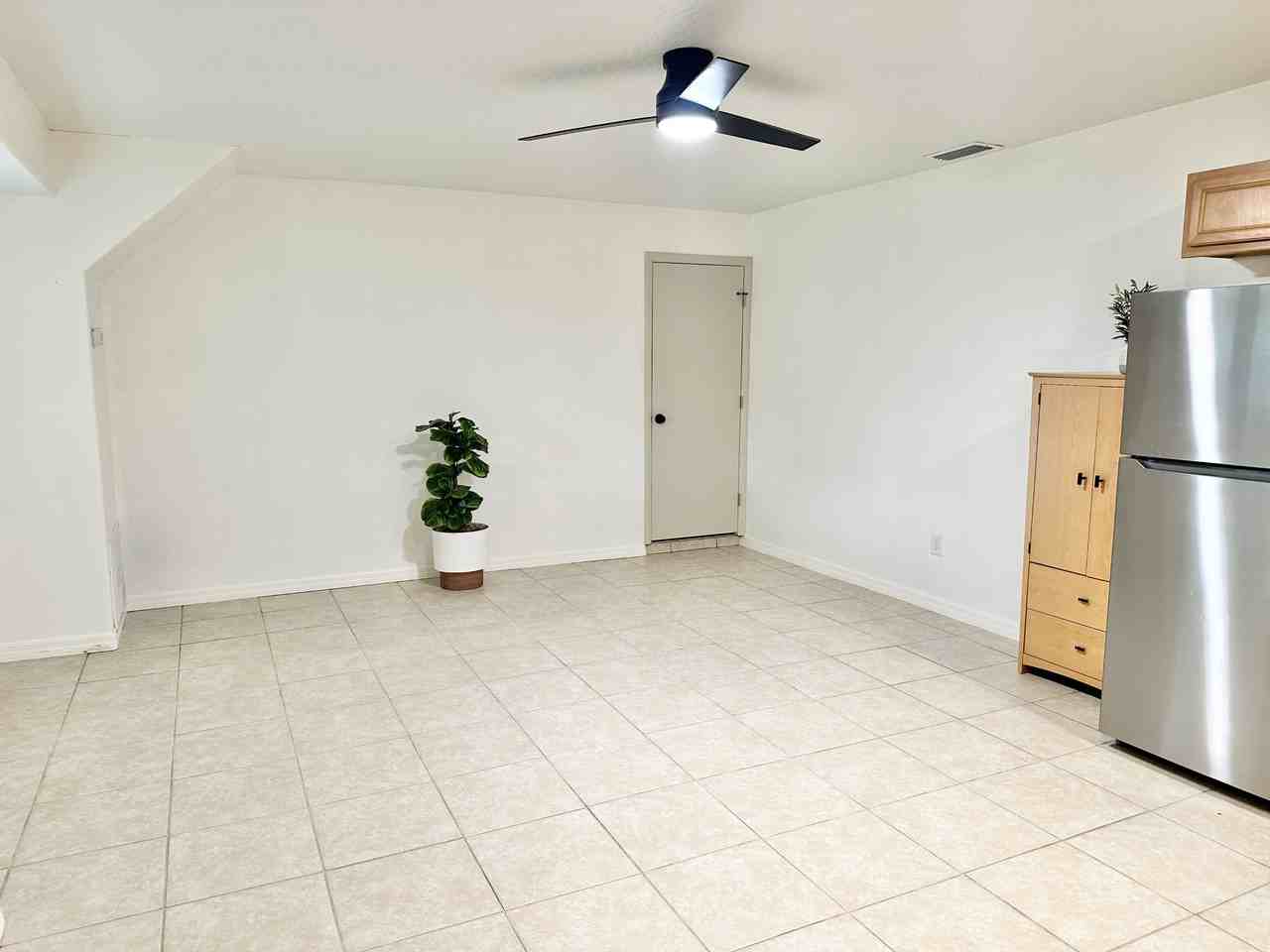 359 Peggy Cir Ne #1 - Photo 4 of 16