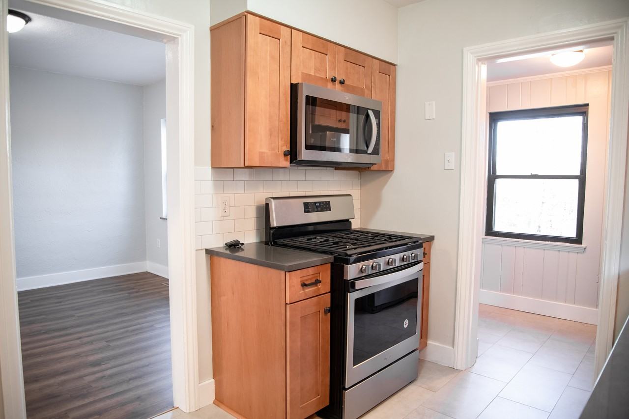 153 Morrison Dr #153 - Photo 2 of 21