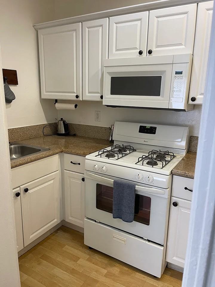 1157 23rd Street #1 - Photo 4 of 14