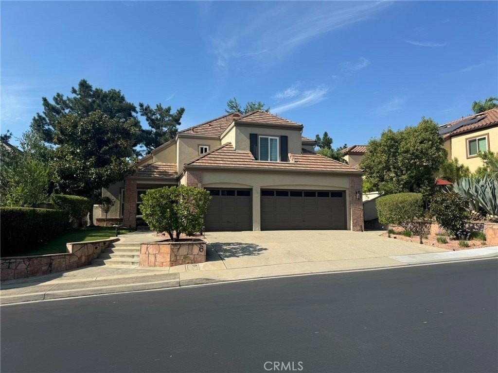 6 Lakeridge - Photo 2 of 50