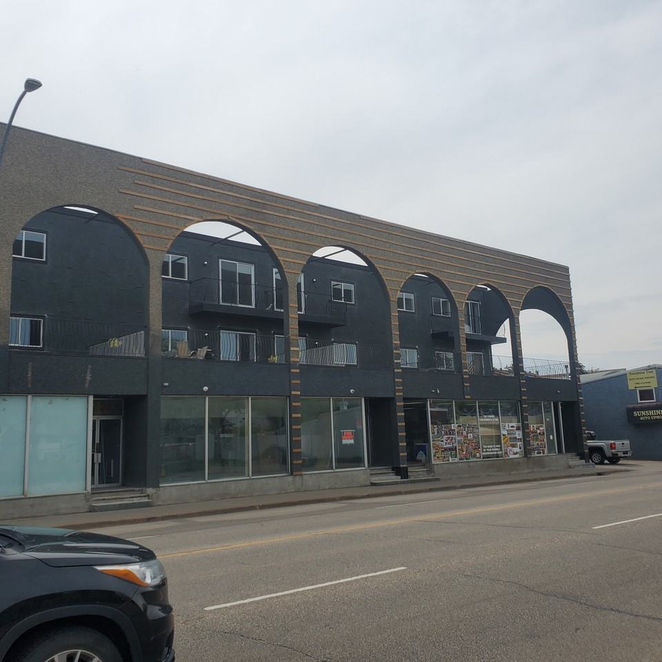 Vinton Apartments - Photo 2 of 2