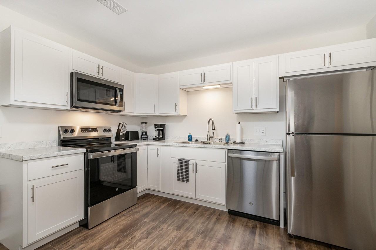 Delbert Avenue - Photo 2 of 9