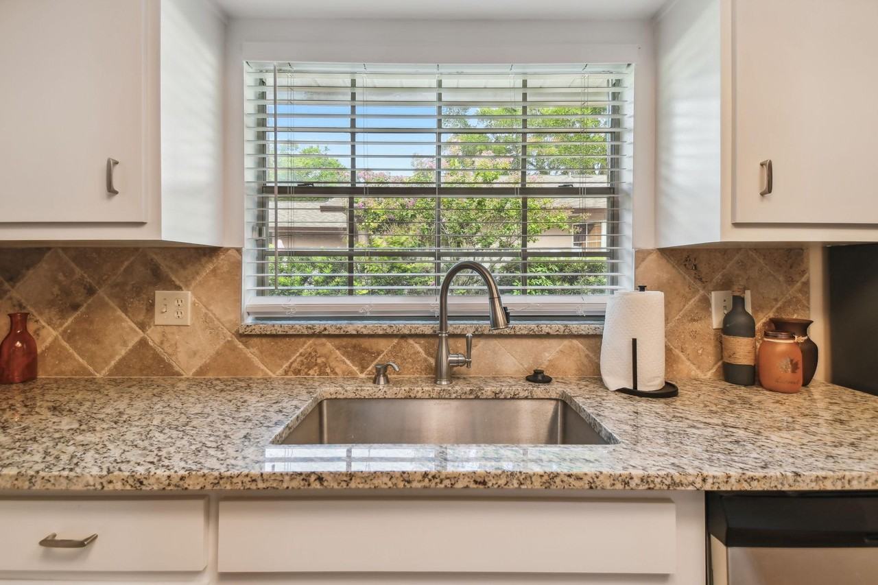 Quail Ridge Ct - Photo 4 of 11