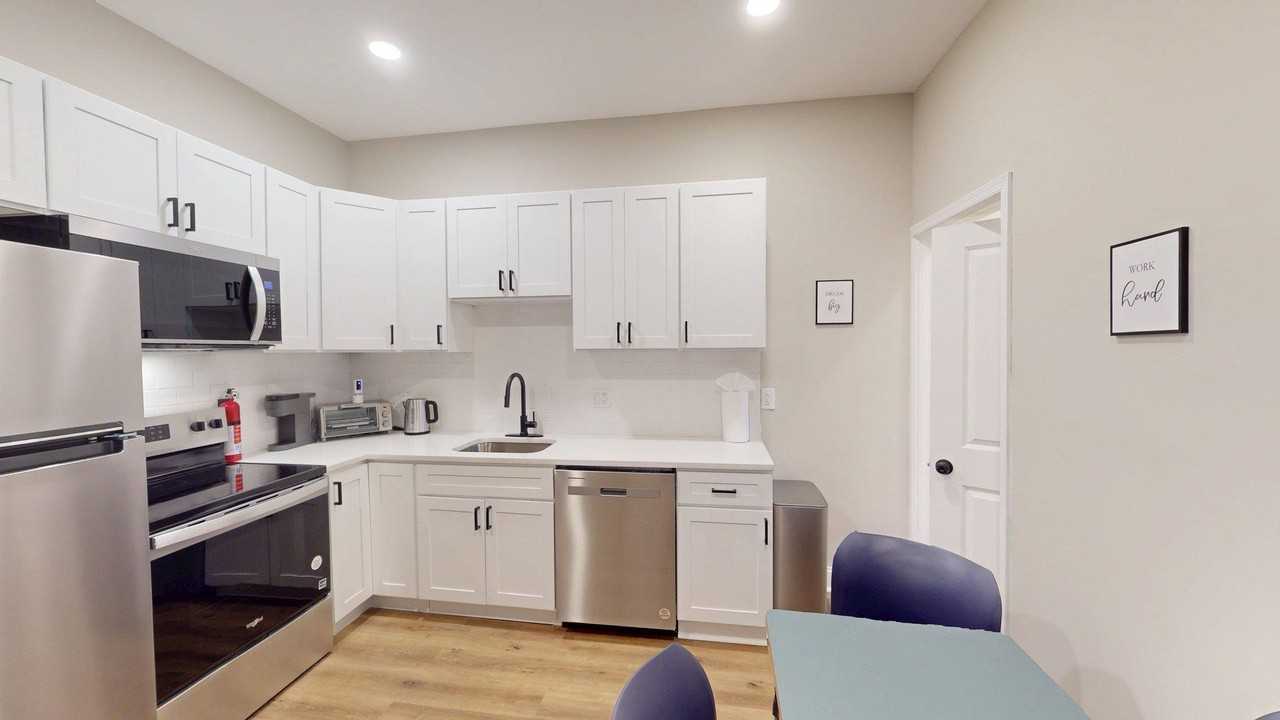 Madison Ave - Photo 5 of 20