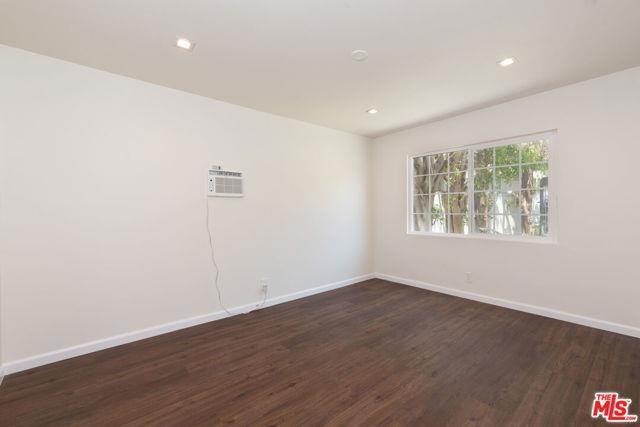 3026 Inglewood Blvd - Photo 3 of 8