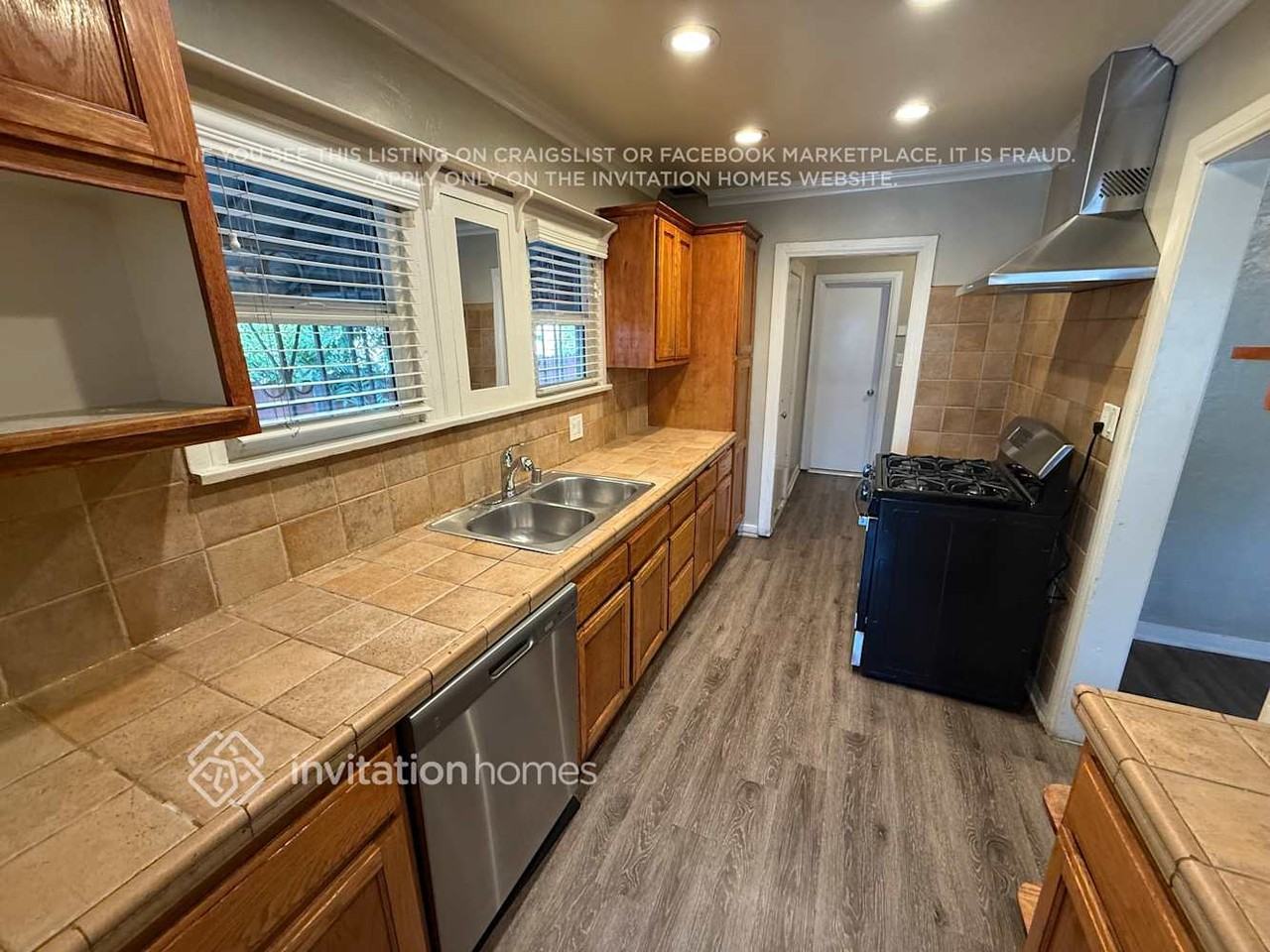 2062 W 65th St - Photo 6 of 15