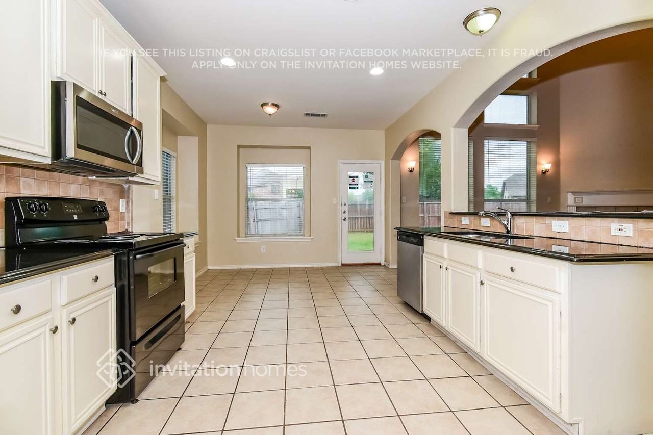 6605 Driftwood Ln - Photo 7 of 18