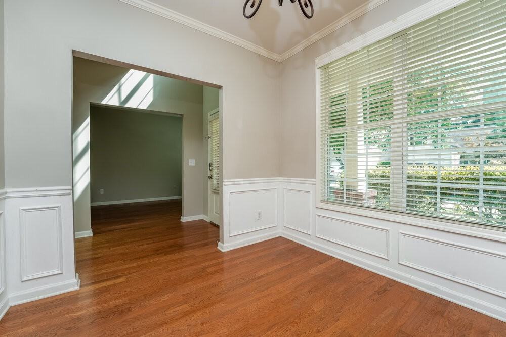 2701 Sedgeview Ln - Photo 6 of 17