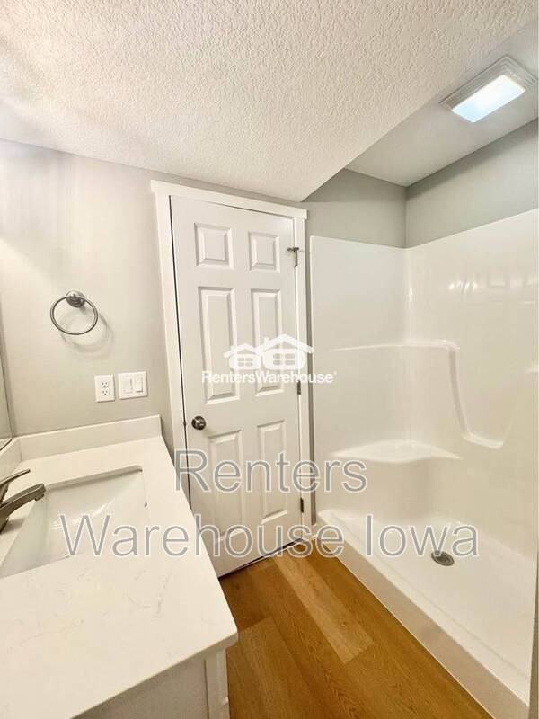 1006 Polk St - Photo 3 of 33