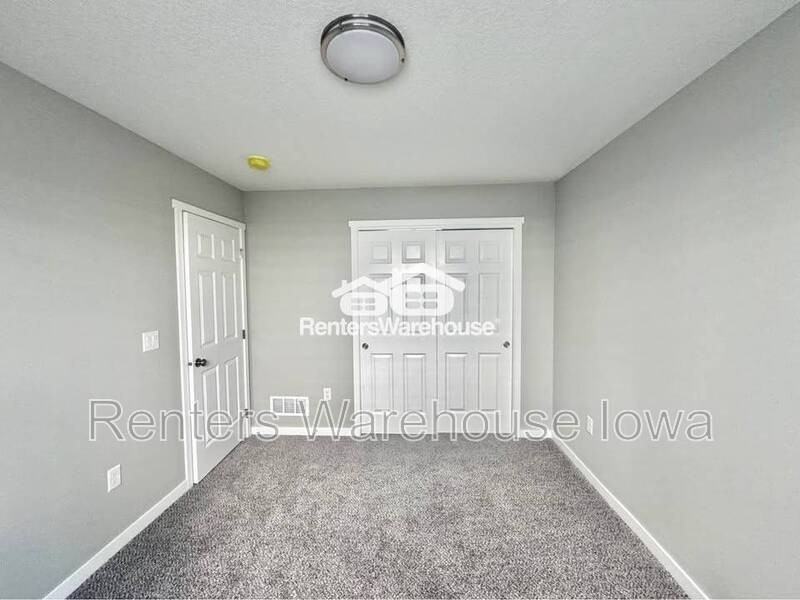 1006 Polk St - Photo 7 of 33