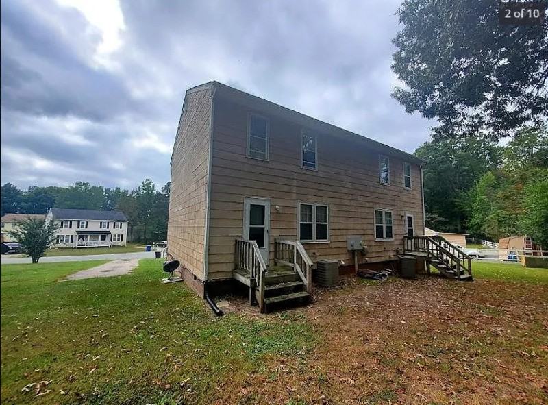 2205 Bowlin Ct - Photo 2 of 10