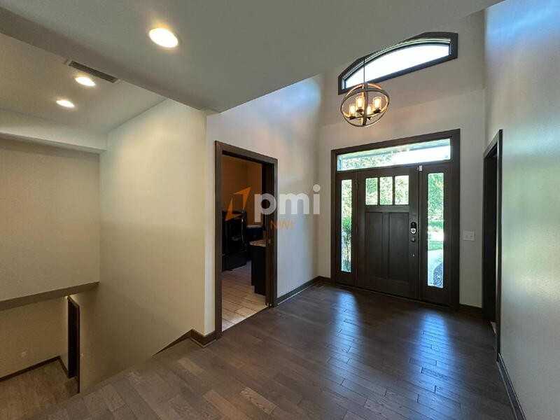 2105 Hendon Way - Photo 5 of 50