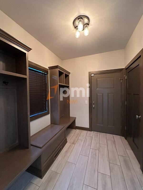 2105 Hendon Way - Photo 7 of 50