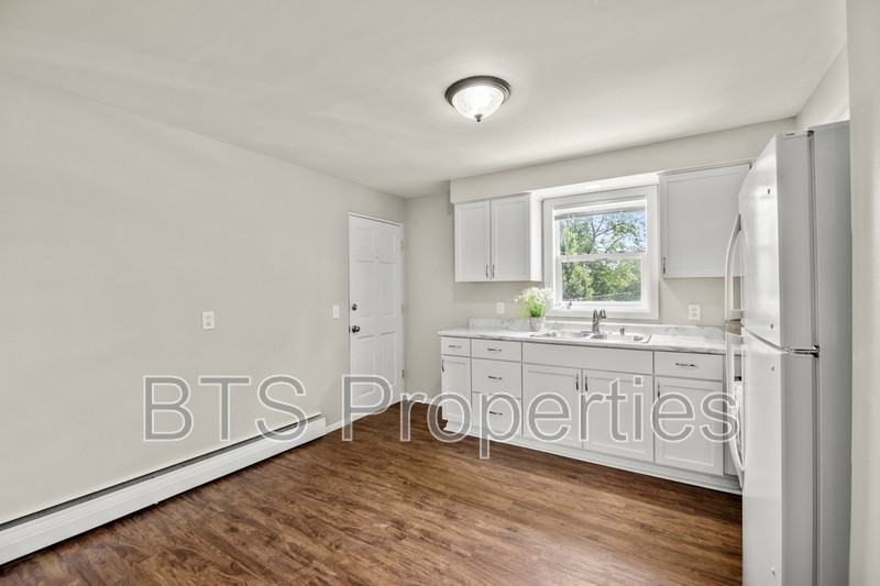 305 North Pleasant View Street - Photo 4 of 14