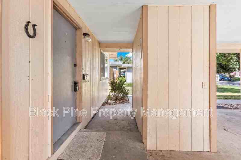 4872 W Bethel St - Photo 3 of 21