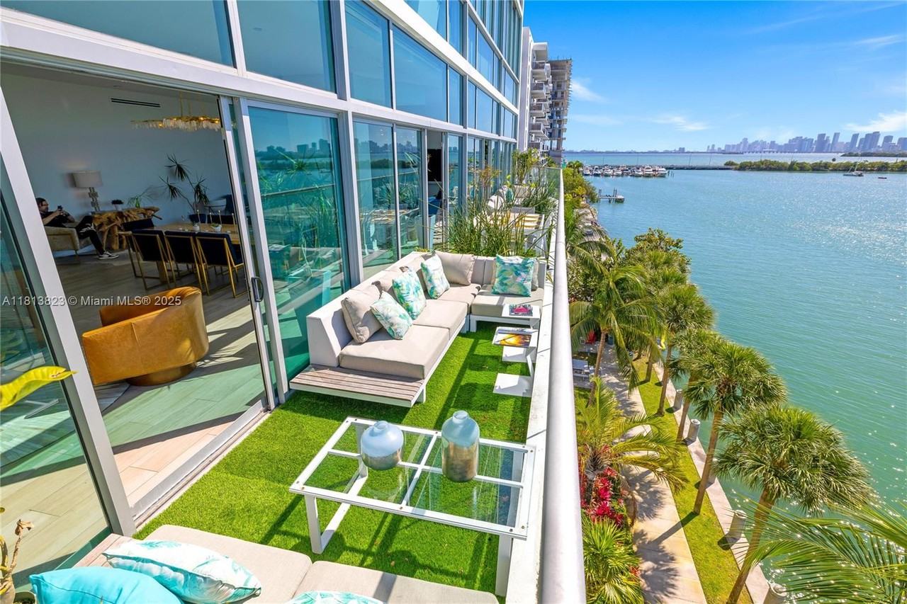 West Dr & Harbor Island Dr - Photo 2 of 29