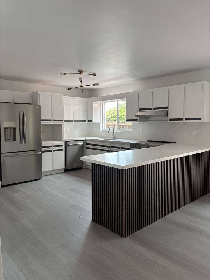 3056 Sw 17th St #1 - Photo 4 of 19