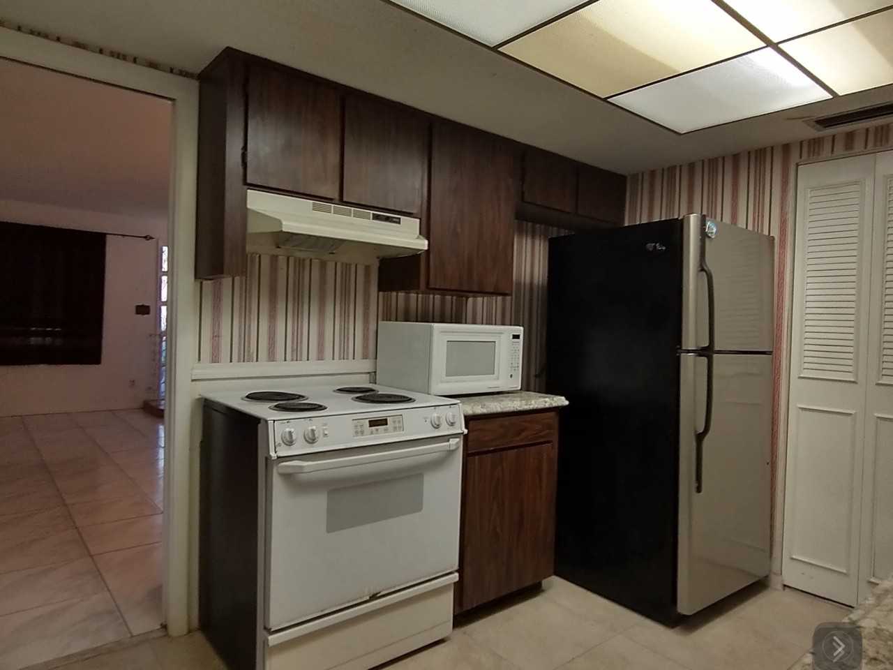 137 White Street #1 - Photo 5 of 11