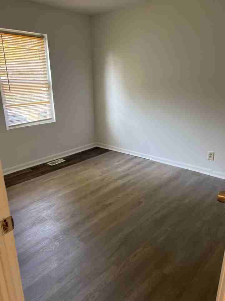 2171 Aberdeen Ave - Photo 7 of 12