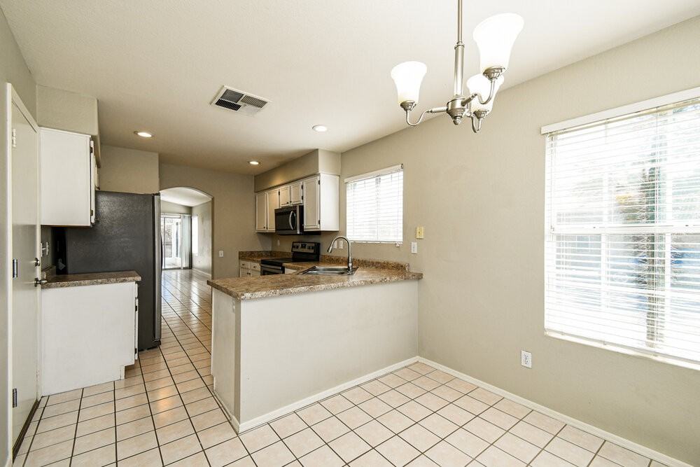 6603 E Northridge St - Photo 7 of 16