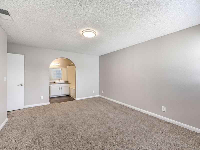 1601 E Katie Ave - Photo 5 of 19