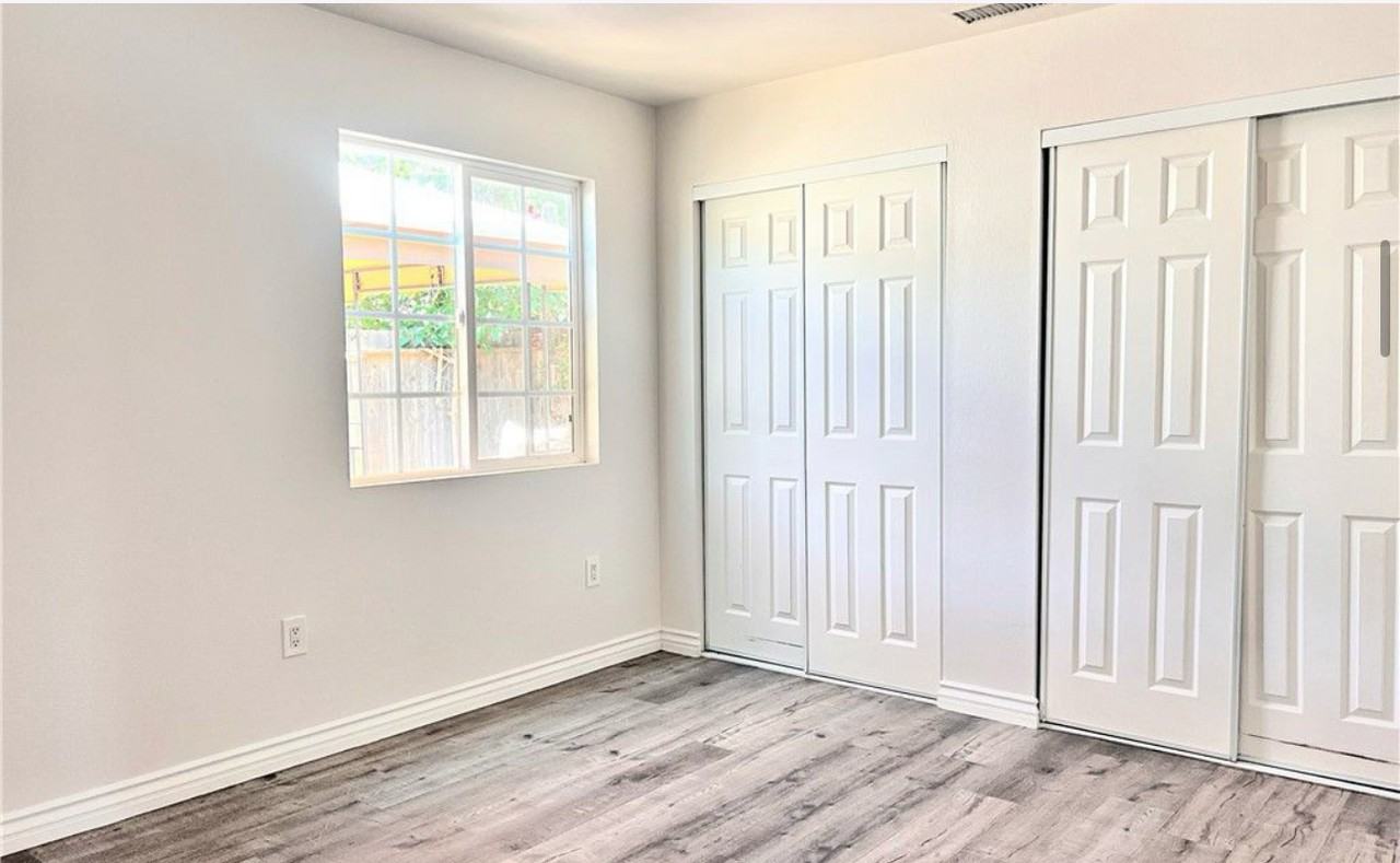 20009 Arminta Street - Photo 4 of 10