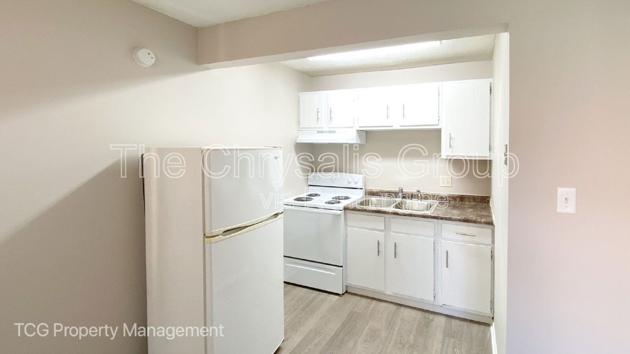 2402 Marquette Rd #1 - Photo 3 of 5