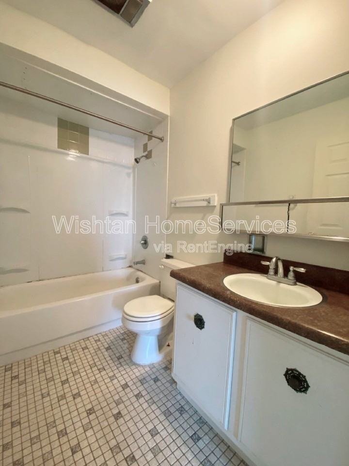 201 N Charleston Blvd #3 - Photo 6 of 14