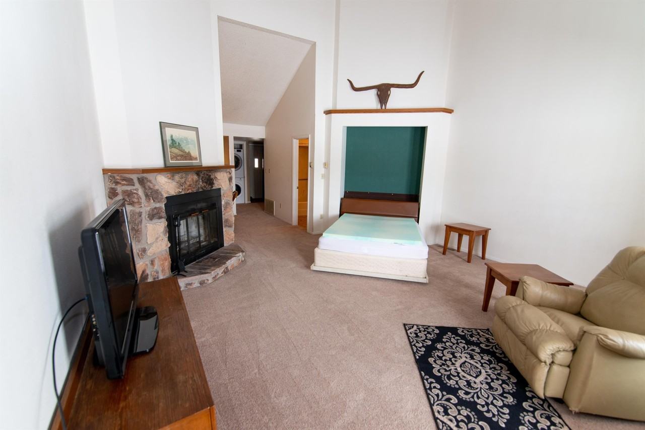 247 Davis Cup Dr #1 - Photo 7 of 22