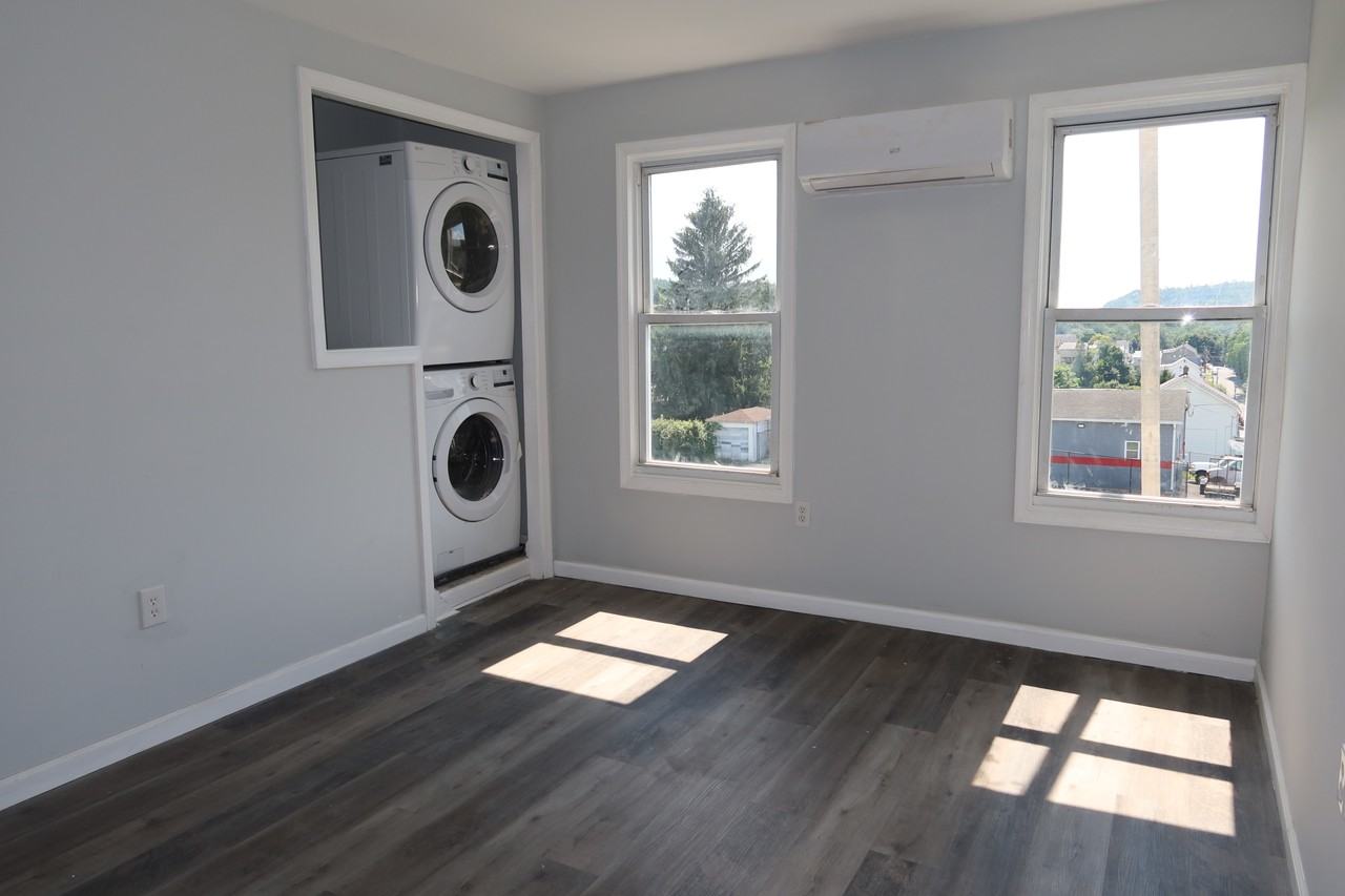 16 E Ridge St #2 - Photo 7 of 13
