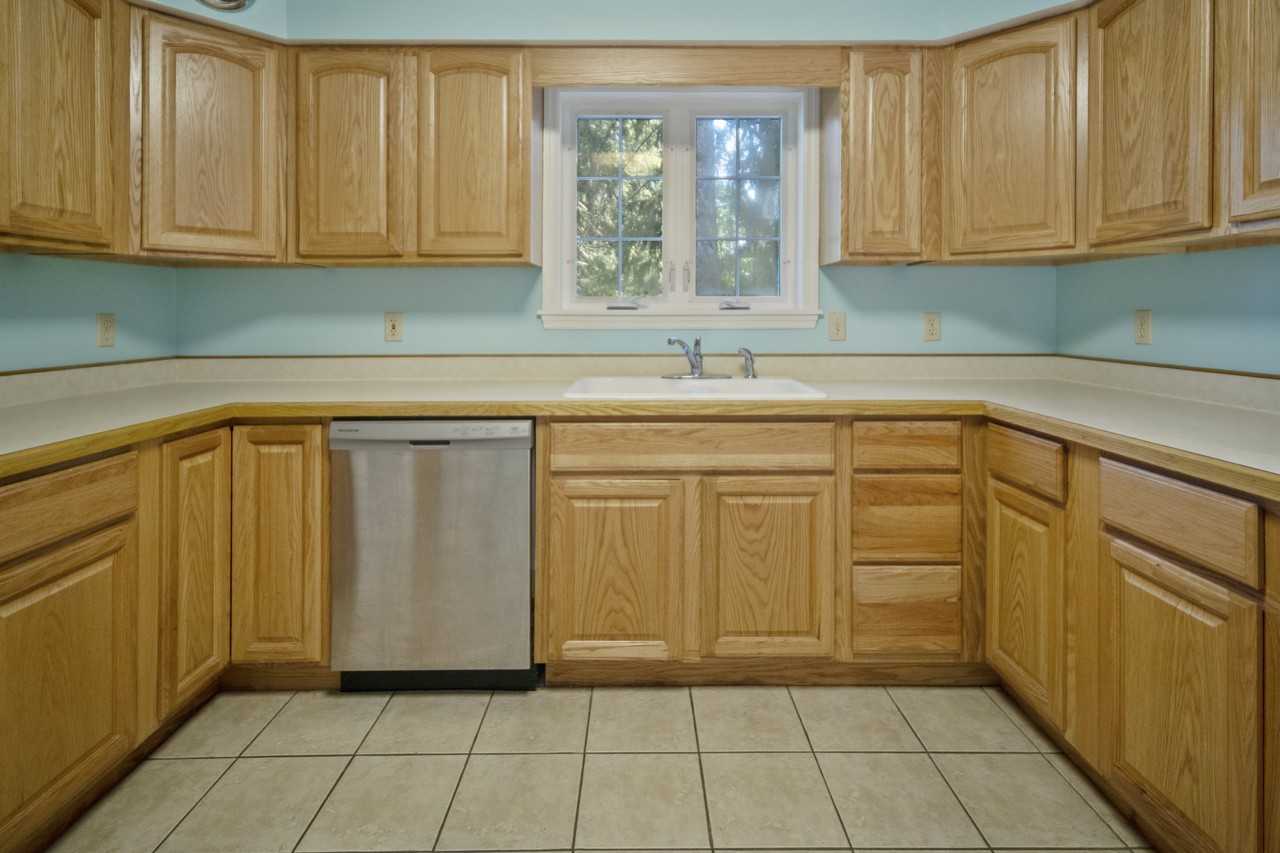 820 Hanshaw Rd #B - Photo 6 of 18